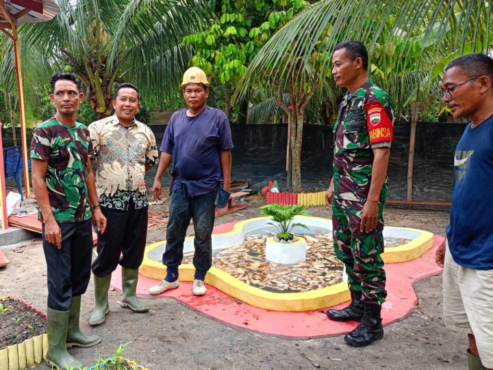 Babinsa Koramil 13/AN Dampingi Karyawan PTPN 3 Manfaatkan Lahan Kosong