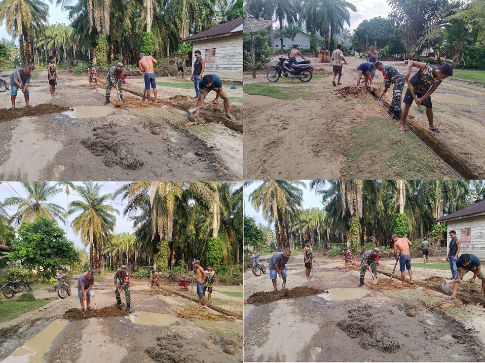 Babinsa Koramil 10/Tanjung Medan Bersama Warga Desa Perlabian Gotong-Royong Membuat Parit