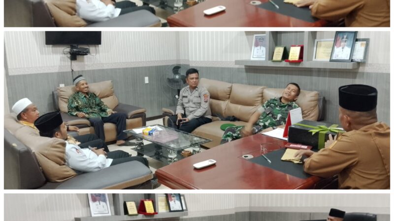 Danramil 12/LP Hadiri Rapat Koordinasi Persiapan Sholat Idul Fitri dan Pengamanan Malam Takbiran di Sungai Kana