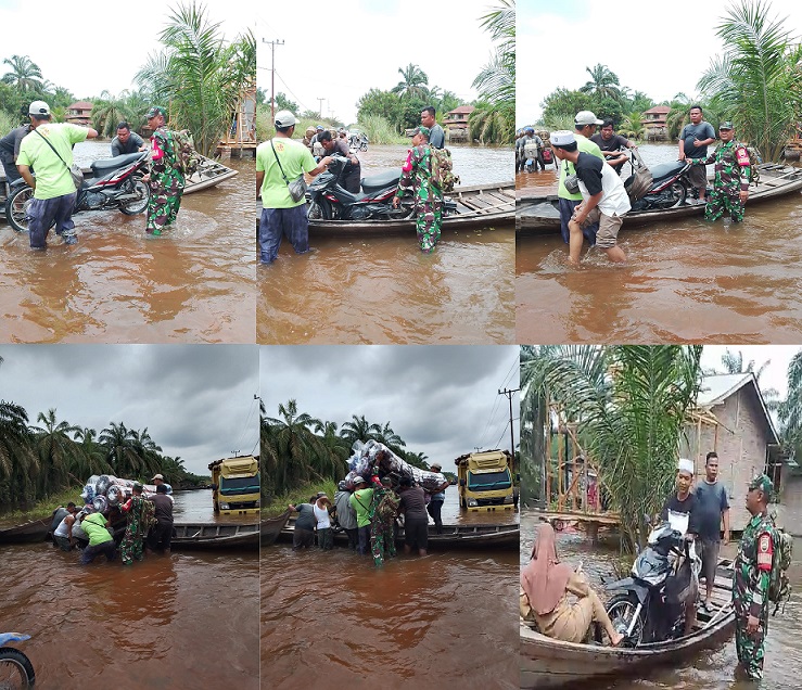 Banjir Melanda Desa Tanjung Mulia, Babinsa Koramil 10/TM Bantu Warga Yang Lalui Jalan Putus