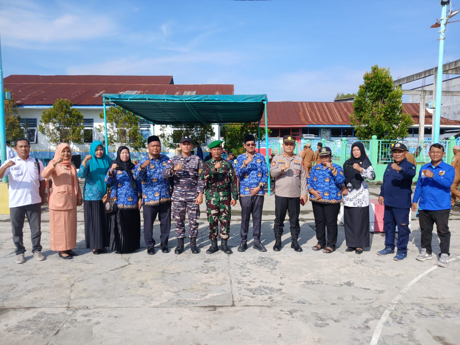 Babinsa Koramil 02/TL Hadiri Upacara Hardiknas Kecamatan Kualuh Leidong